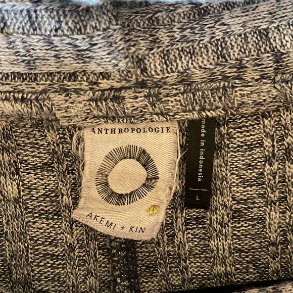 Anthropologie Sweater ✨ Size Large Long Sleeve Cowl Neck // Gray - Picture 4 of 11